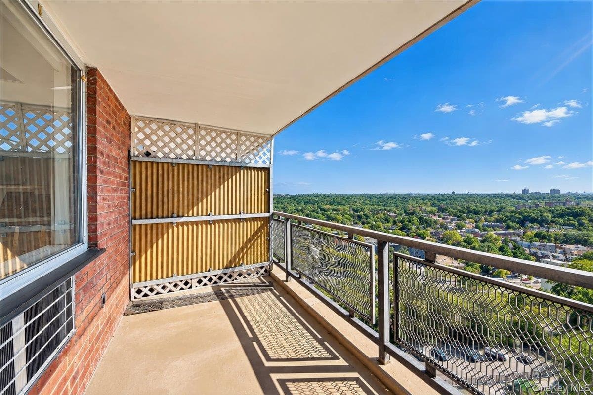 5900 Arlington Avenue Unit: 15E thumbnail 8
