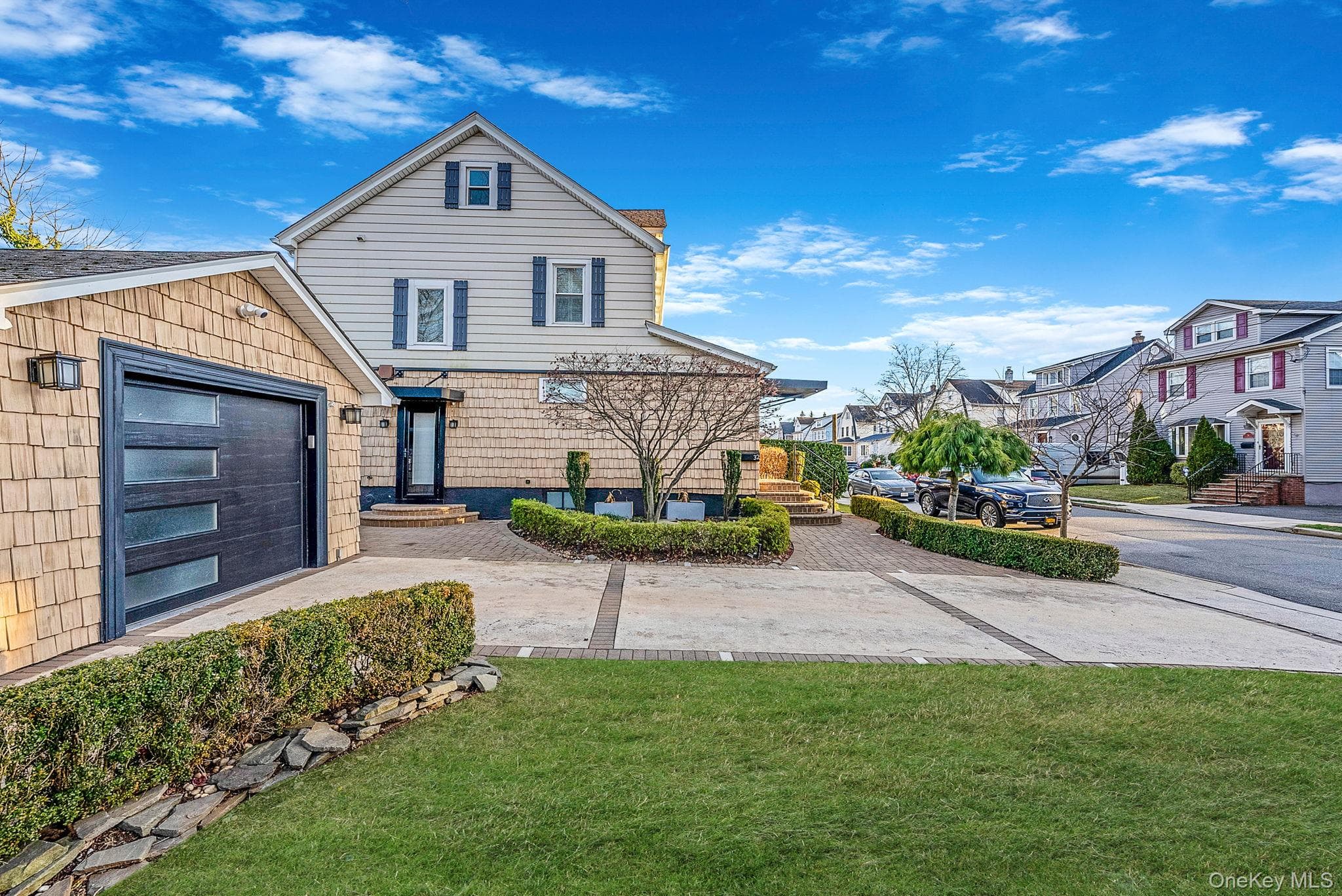 32 Everett Street, Lynbrook