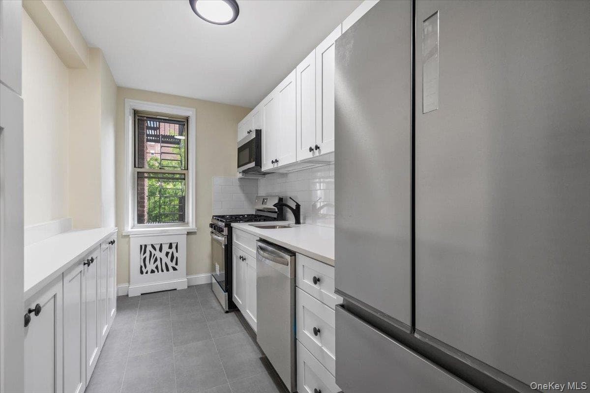 5650 Netherland Avenue Unit: 2E thumbnail 14
