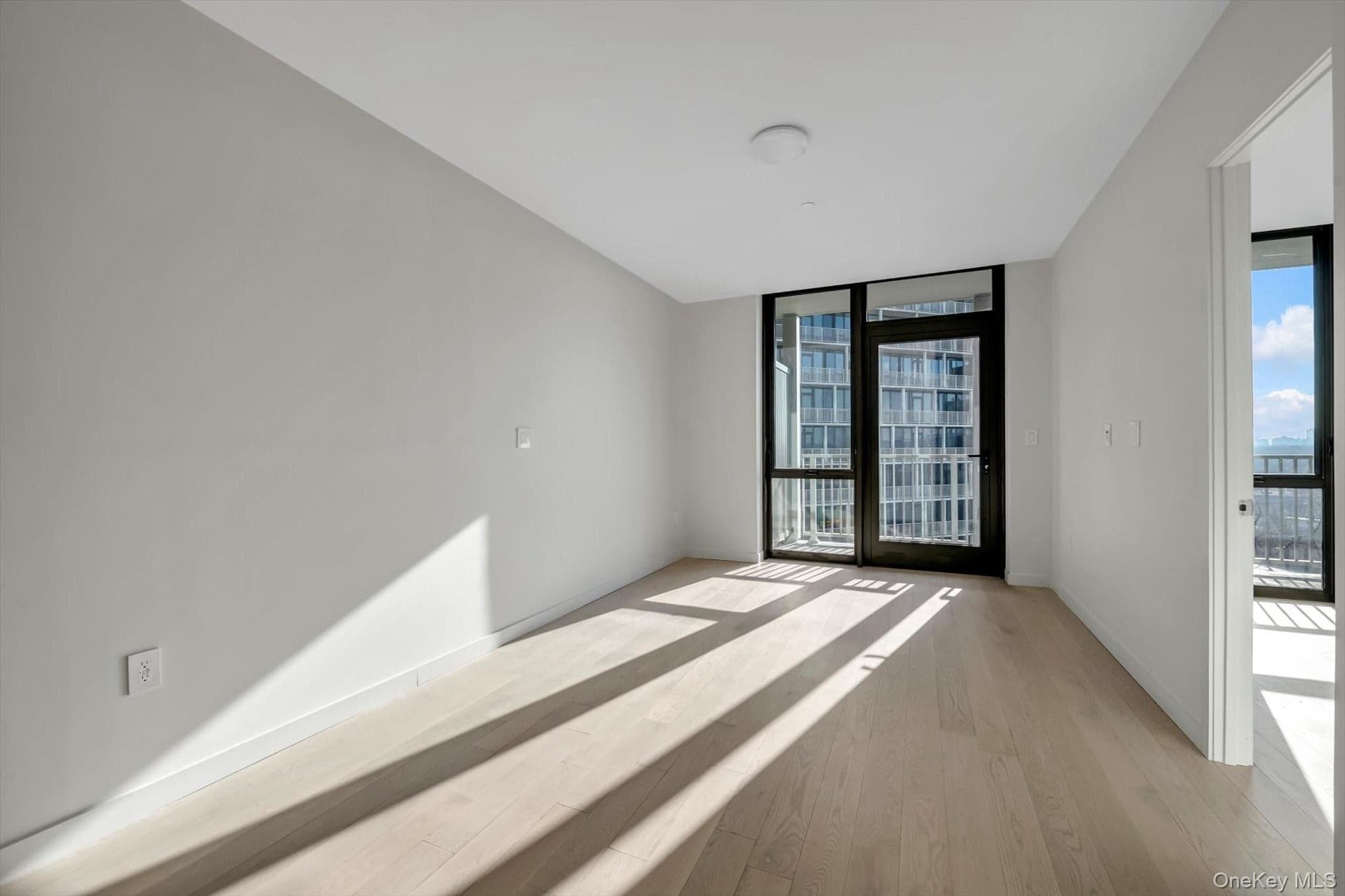 13102A 40th Road Unit: 9D thumbnail 4