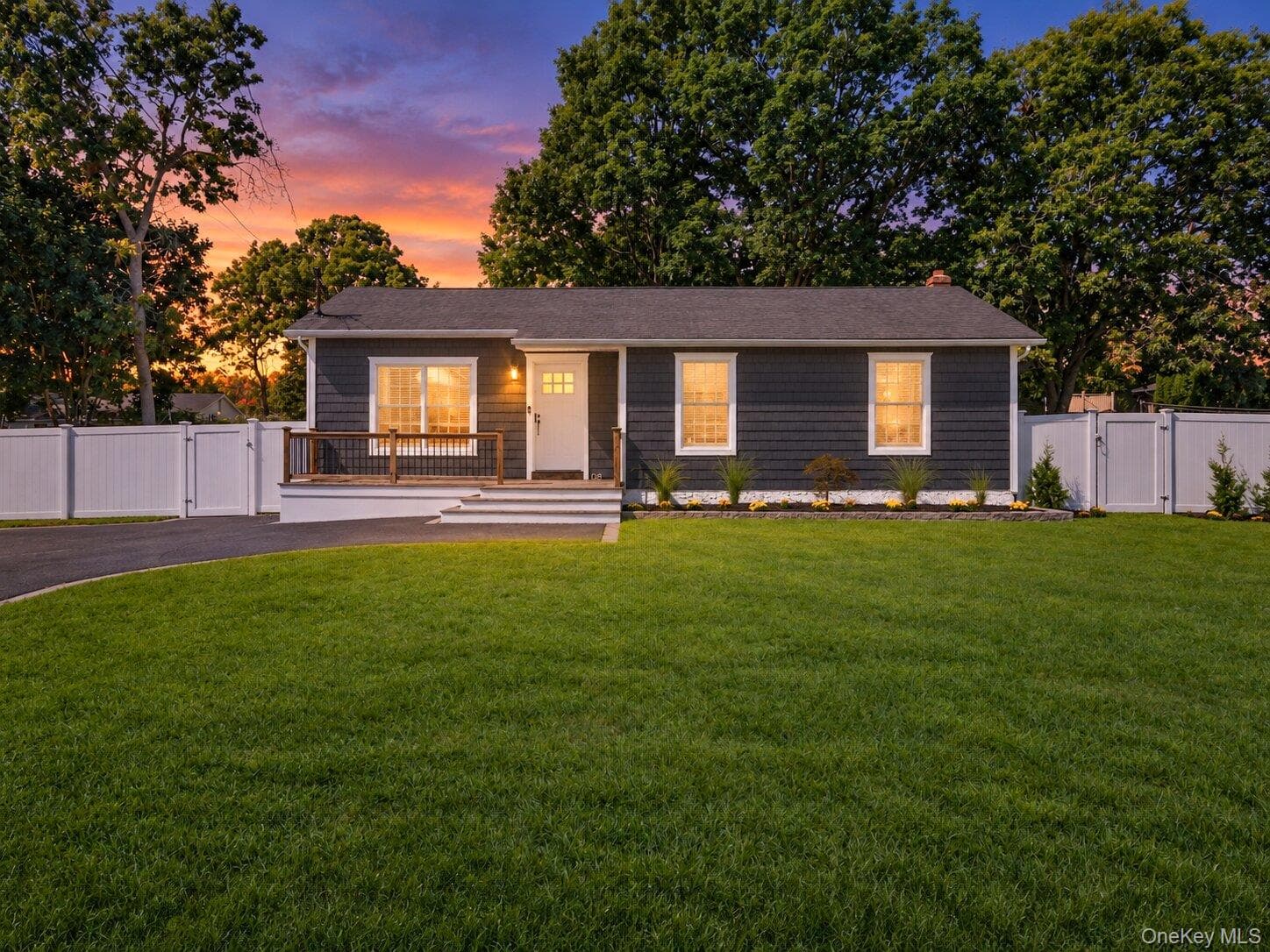 108 Floyd Road photo 1
