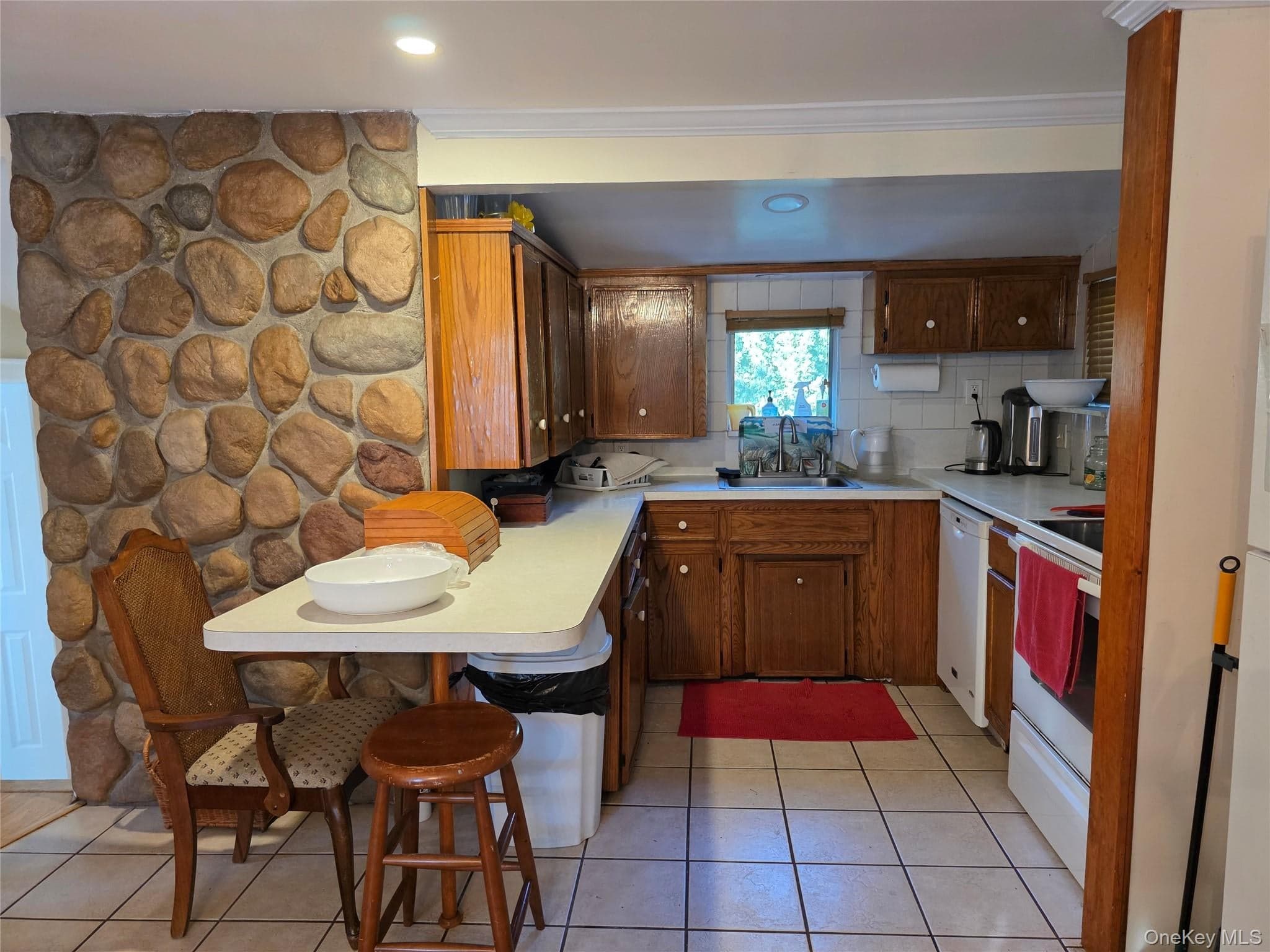 51 Aloma Road thumbnail 5