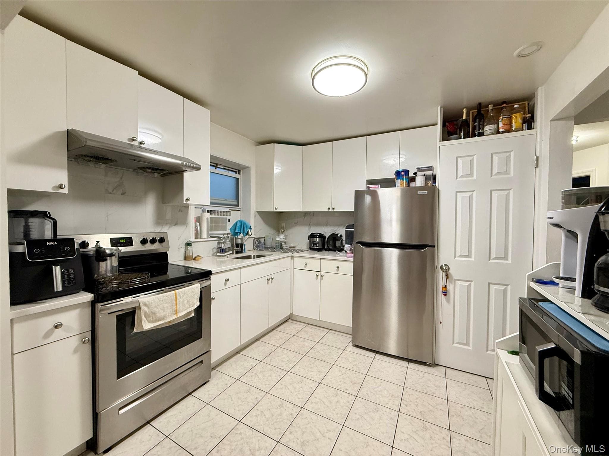 18-46 College Point Boulevard thumbnail 7