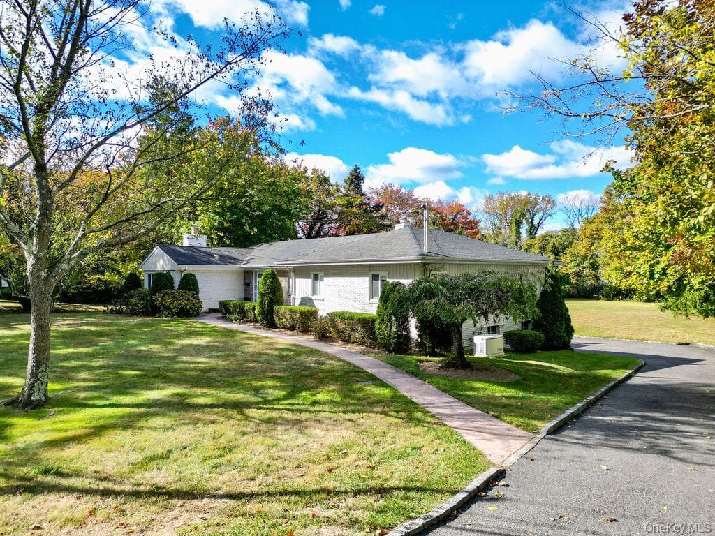 24 Hemlock Drive thumbnail 2
