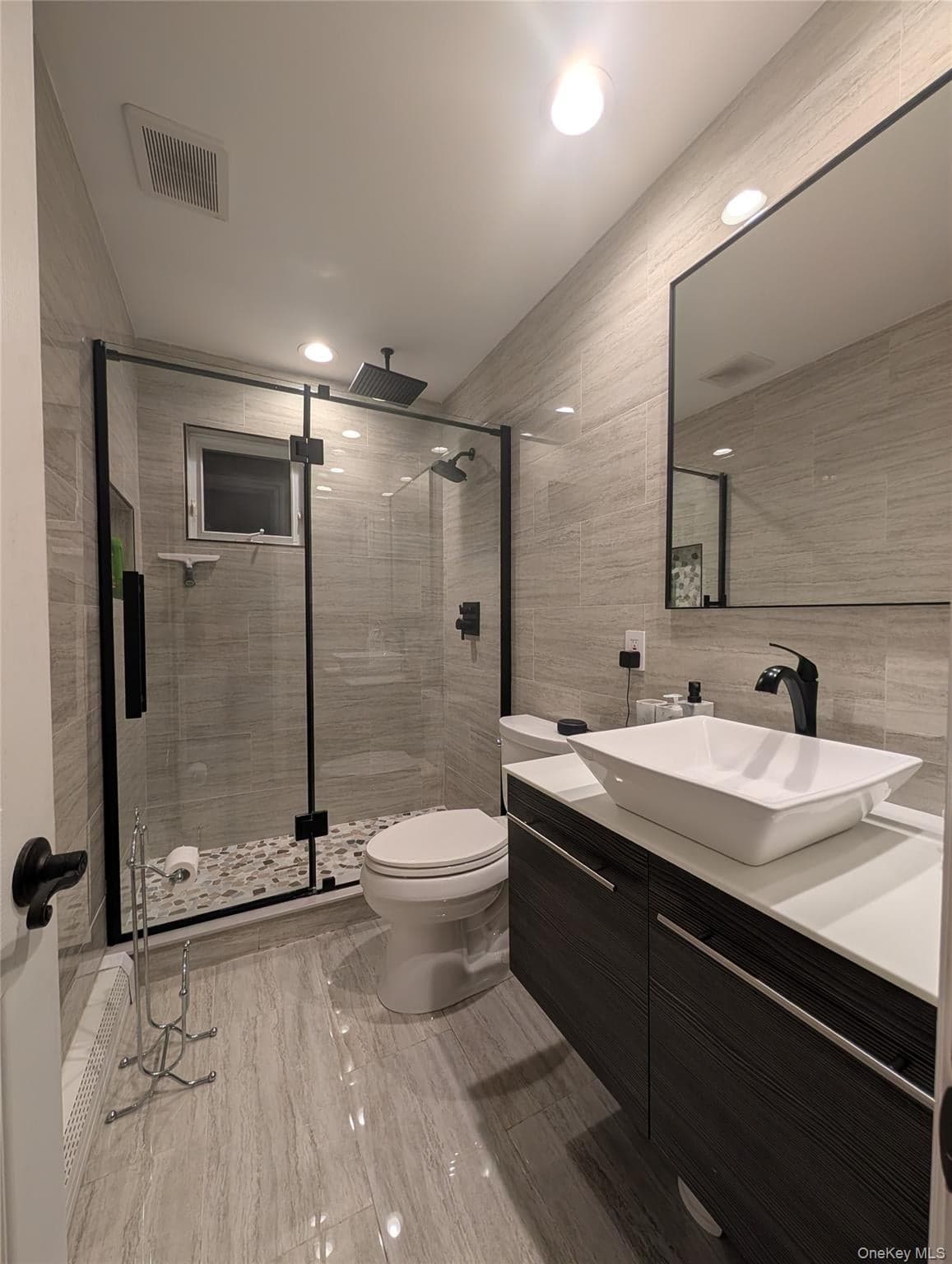 146 Rosemont Avenue thumbnail 12