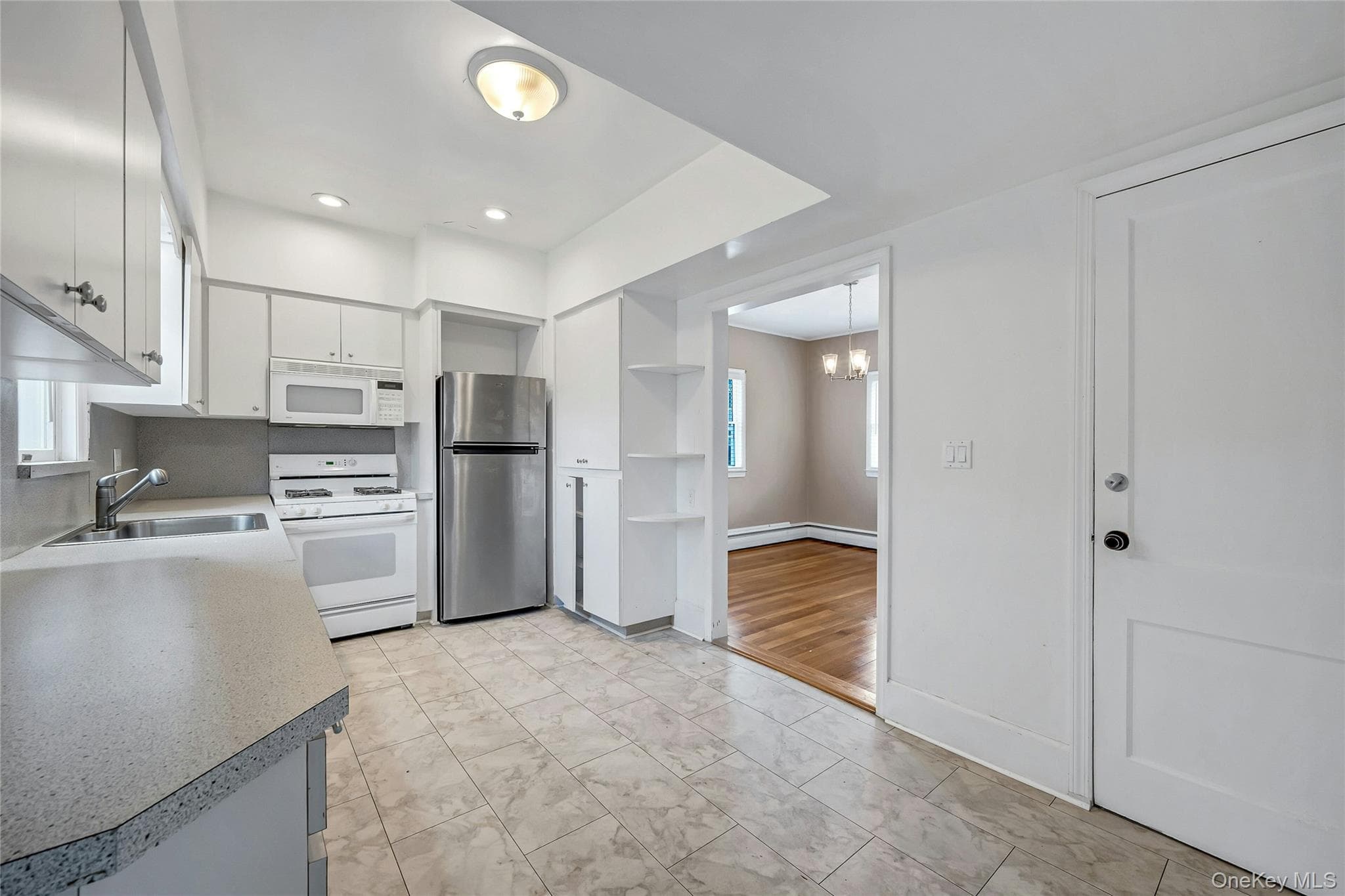 295 Columbus Avenue thumbnail 11