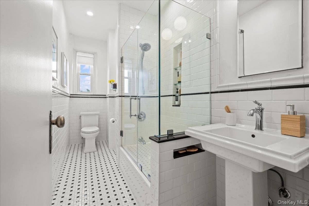 3810 Greystone Avenue Unit: 504 thumbnail 14