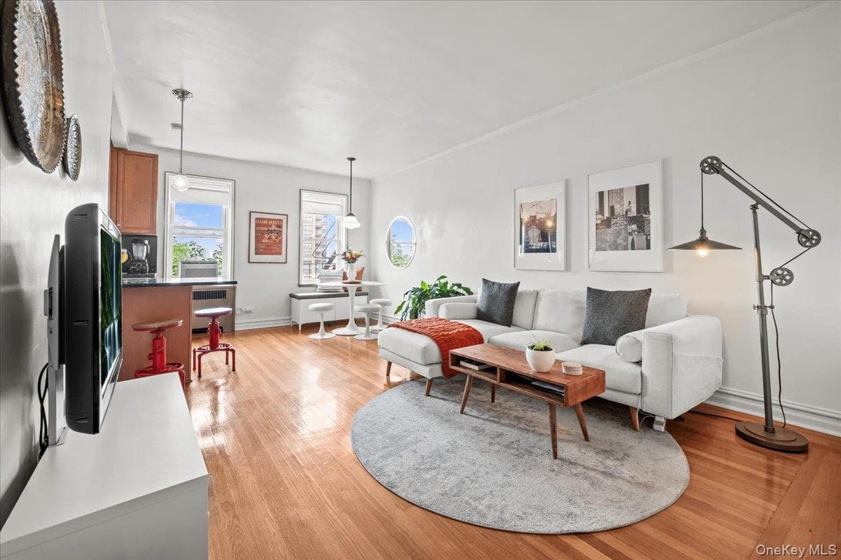 3810 Greystone Avenue Unit: 504 thumbnail 5