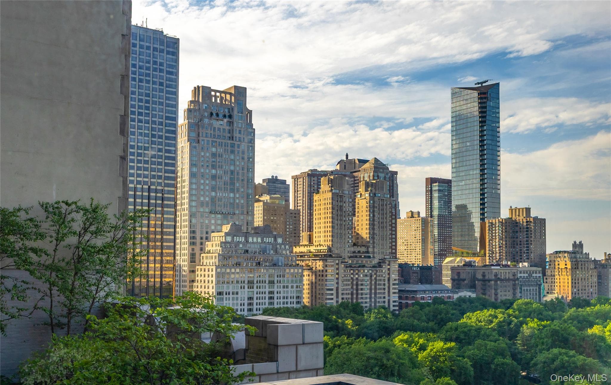 160 Central Park Unit: 1607 thumbnail 11