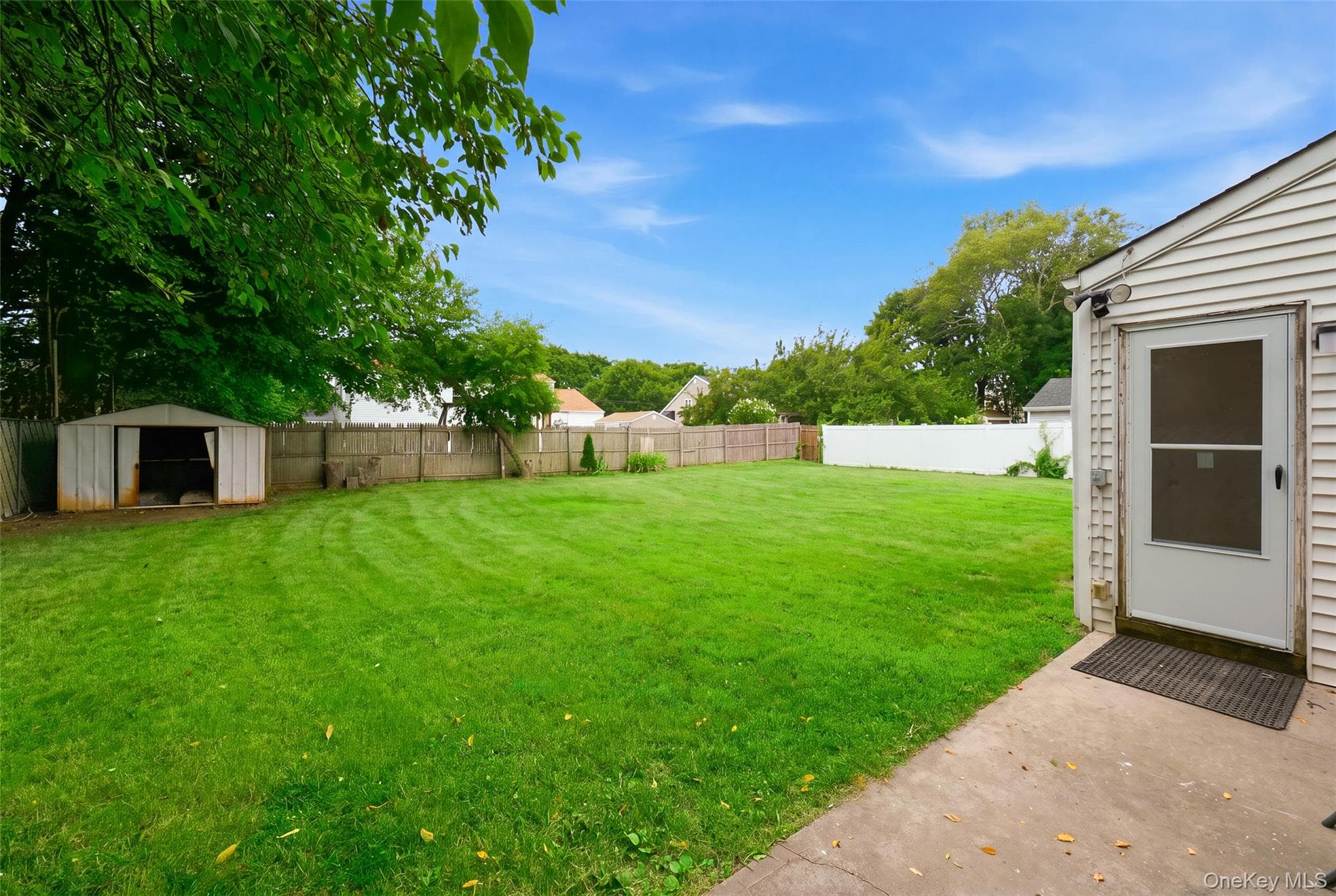 710 Bourdois Avenue thumbnail 19
