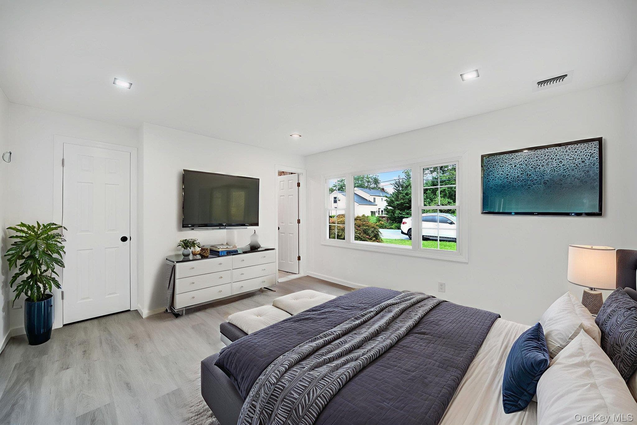 7 Weinmann Boulevard thumbnail 11
