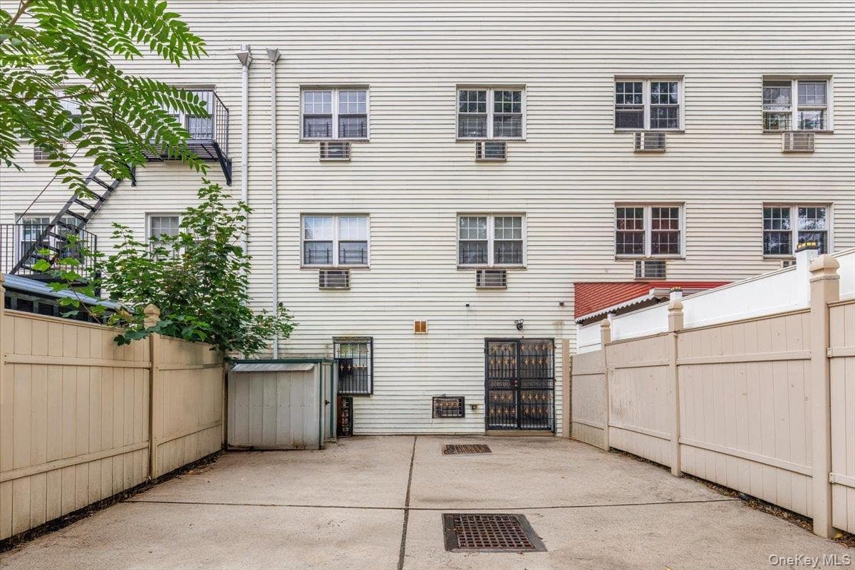 1054 Cauldwell Avenue thumbnail 20