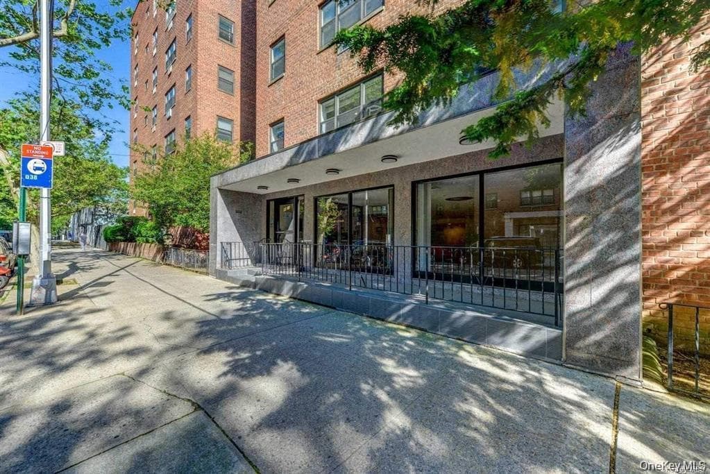 9910 60th Avenue Unit: 5A photo 1