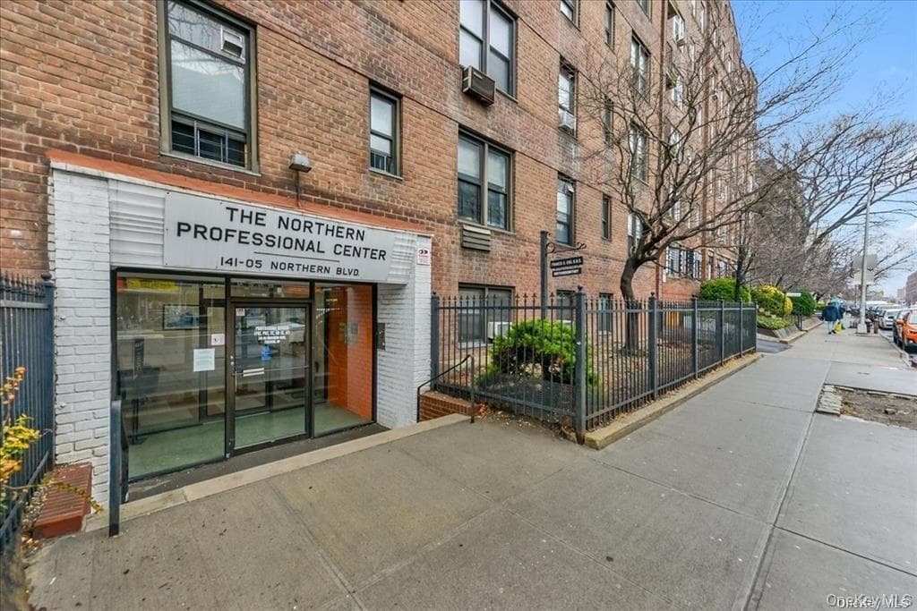 141-05 Northern Boulevard Unit: C1-D1 photo 1