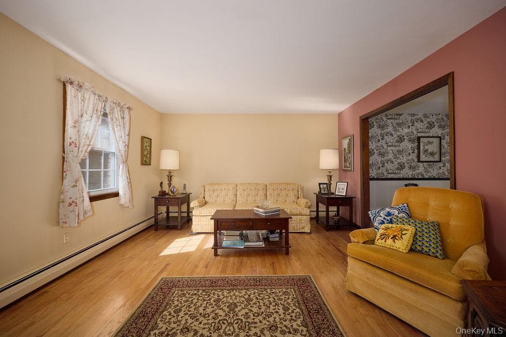 10 Stoutenburgh Drive thumbnail 9