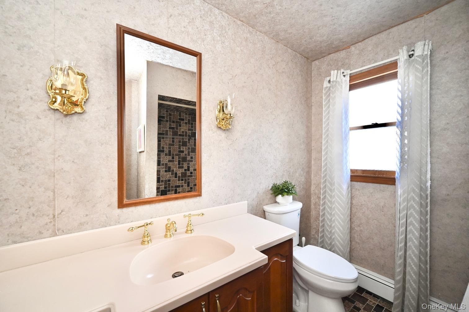 371 N Iowa Avenue thumbnail 13