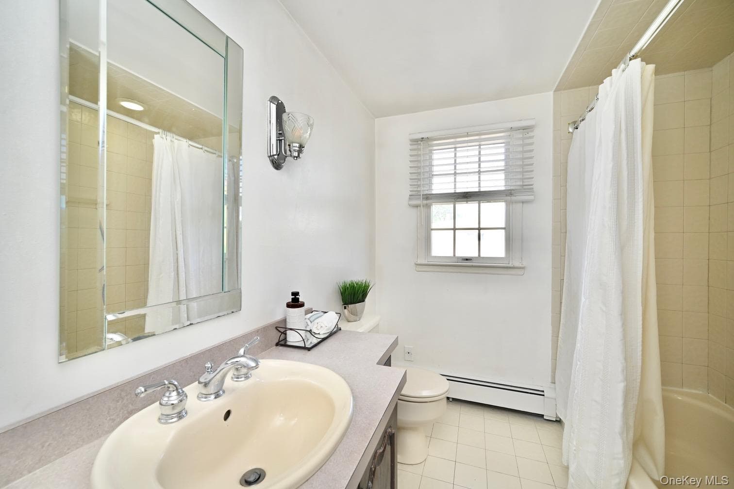 371 N Iowa Avenue thumbnail 18