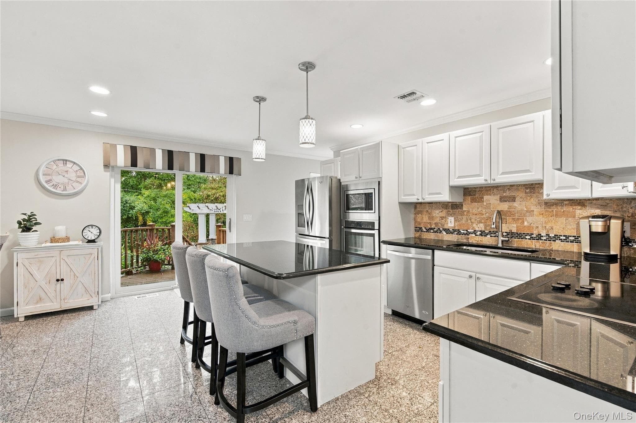 5 Aspatuck Court thumbnail 8