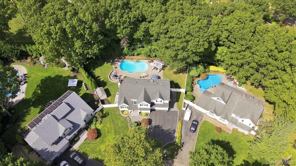 5 Aspatuck Court thumbnail 35