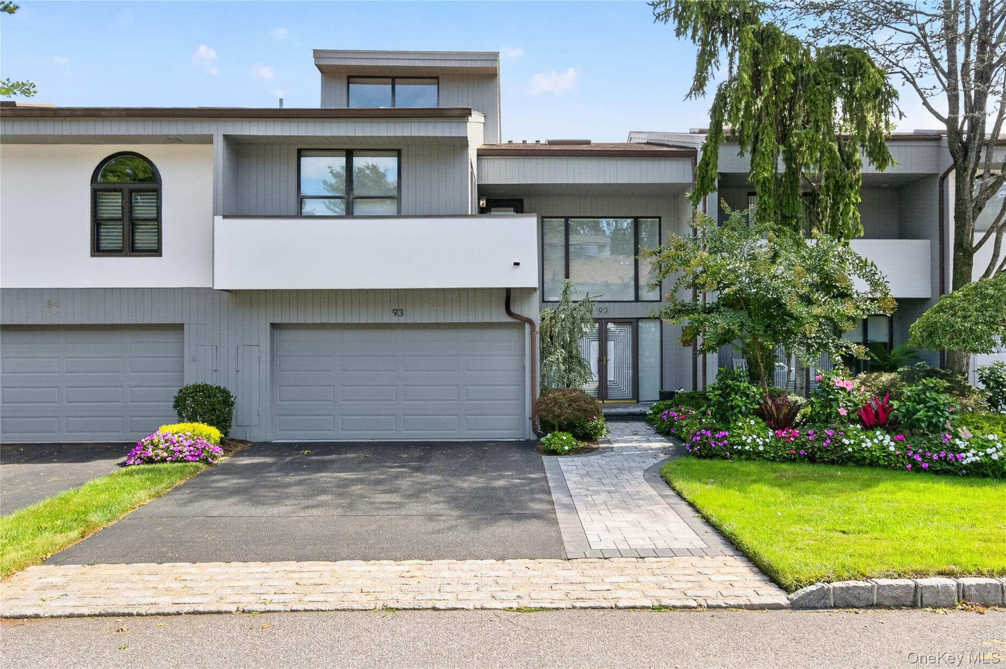 93 Eagle Chase, Woodbury