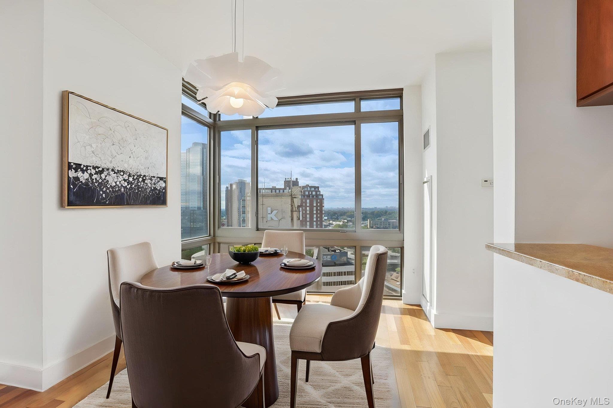 175 Huguenot Street Unit: 2006 thumbnail 8