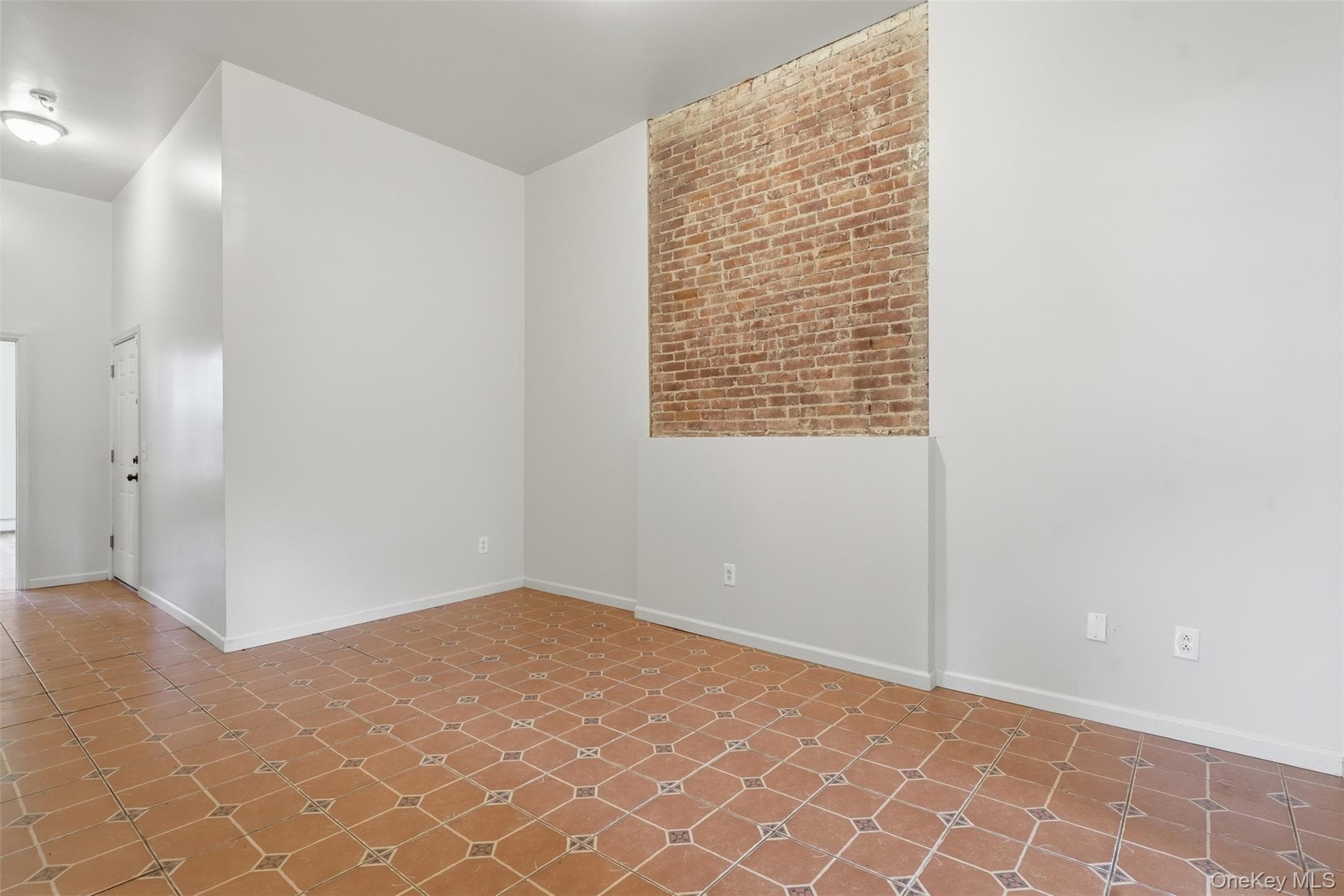10 Eastman Terrace thumbnail 21