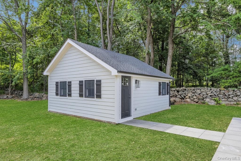 676 Hardscrabble Road thumbnail 36