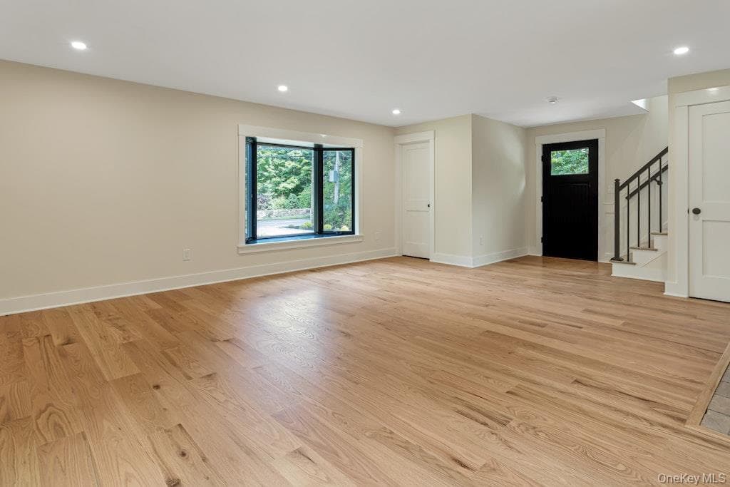 676 Hardscrabble Road thumbnail 11