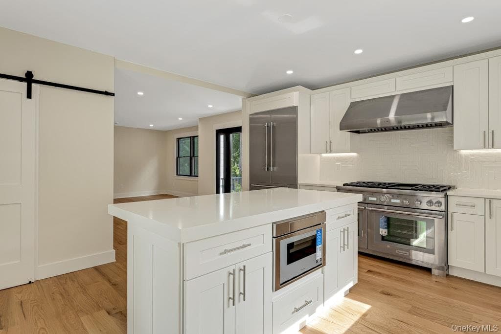 676 Hardscrabble Road thumbnail 19