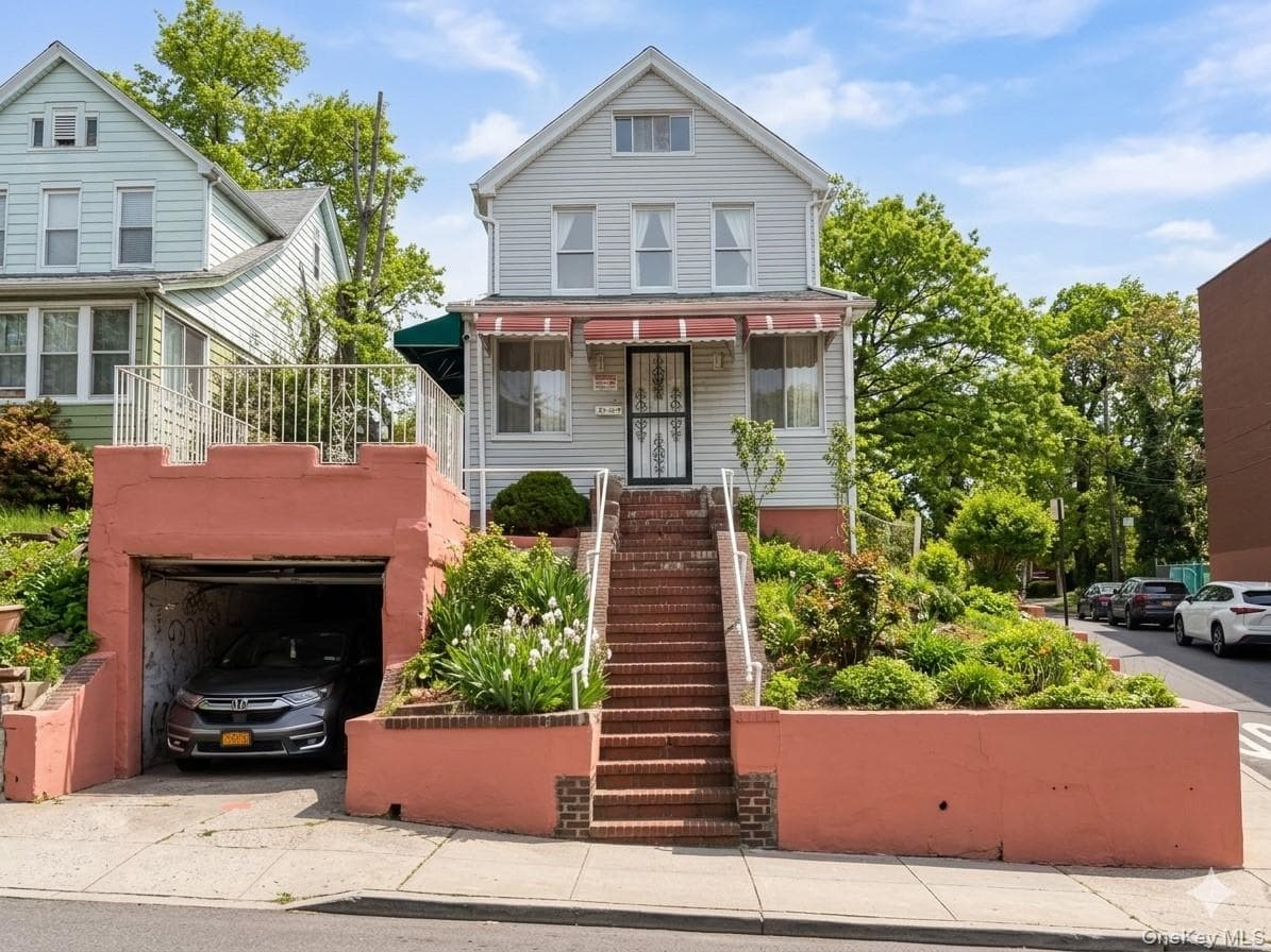 8735 165th Street, Jamaica