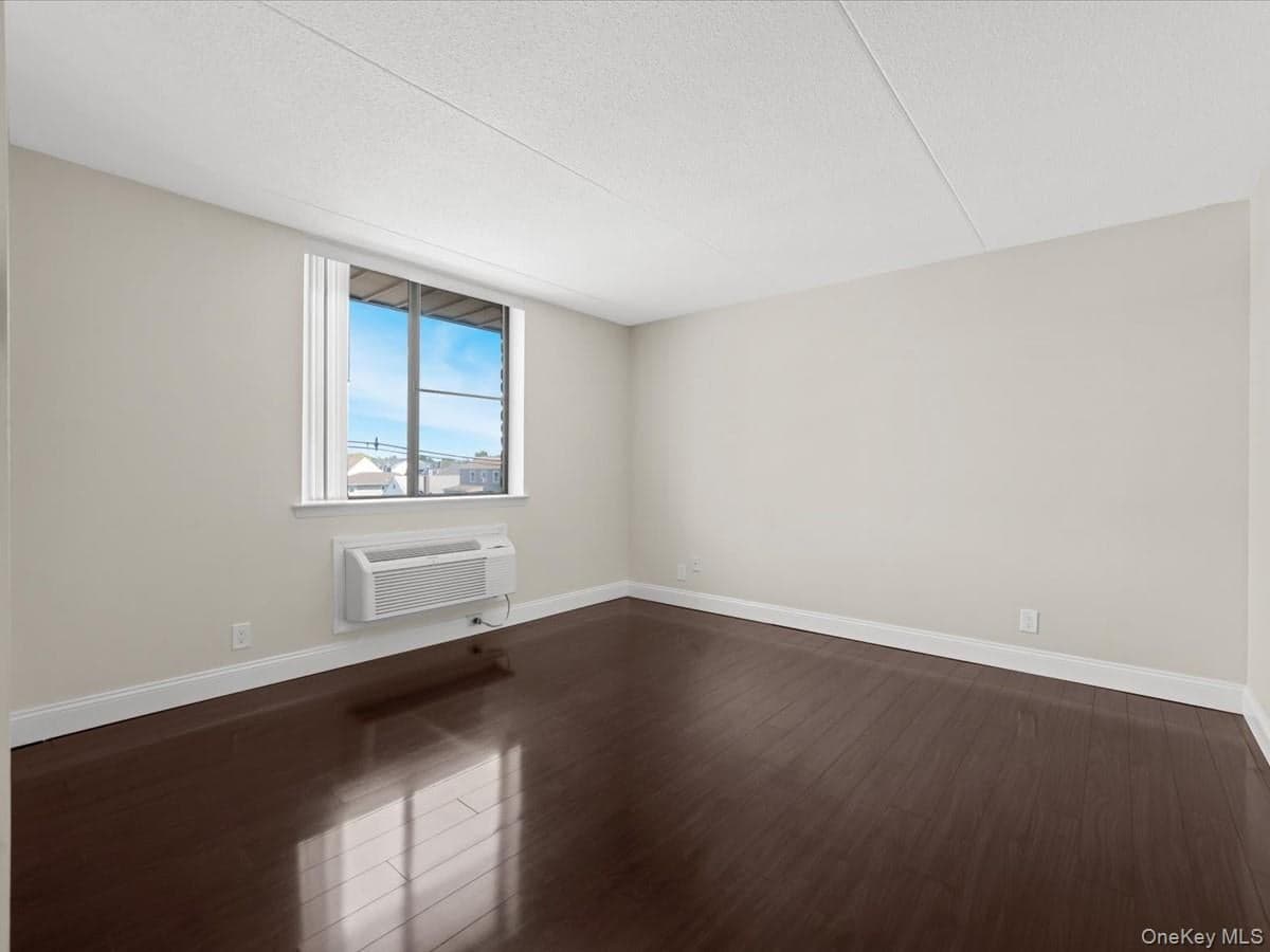 31 Casino Street Unit: 3J thumbnail 10
