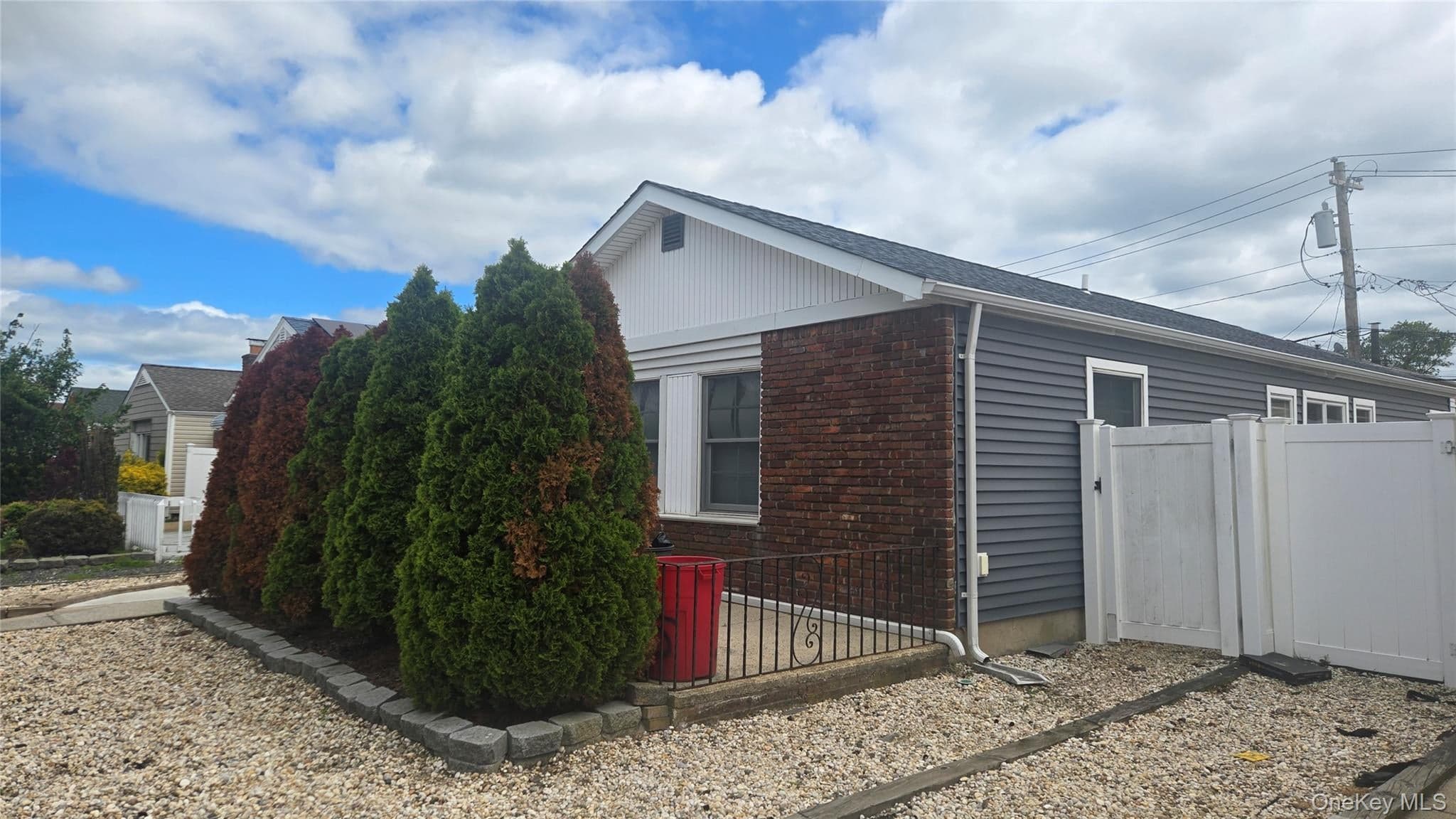 728 E Park Avenue photo 1