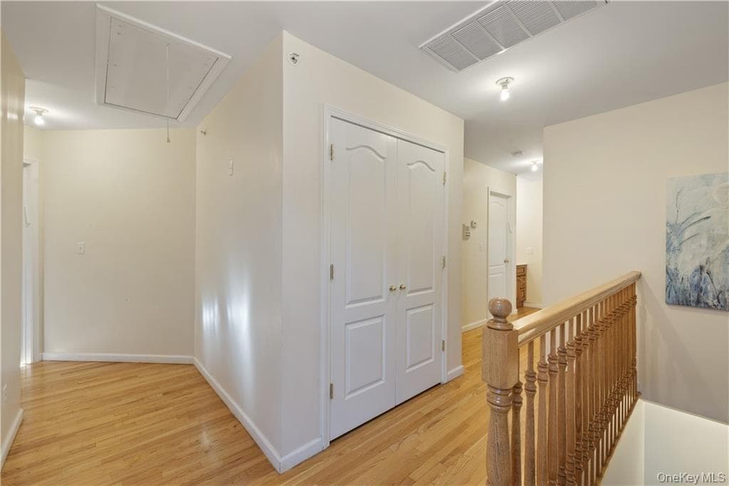3307 Parkview Drive thumbnail 17