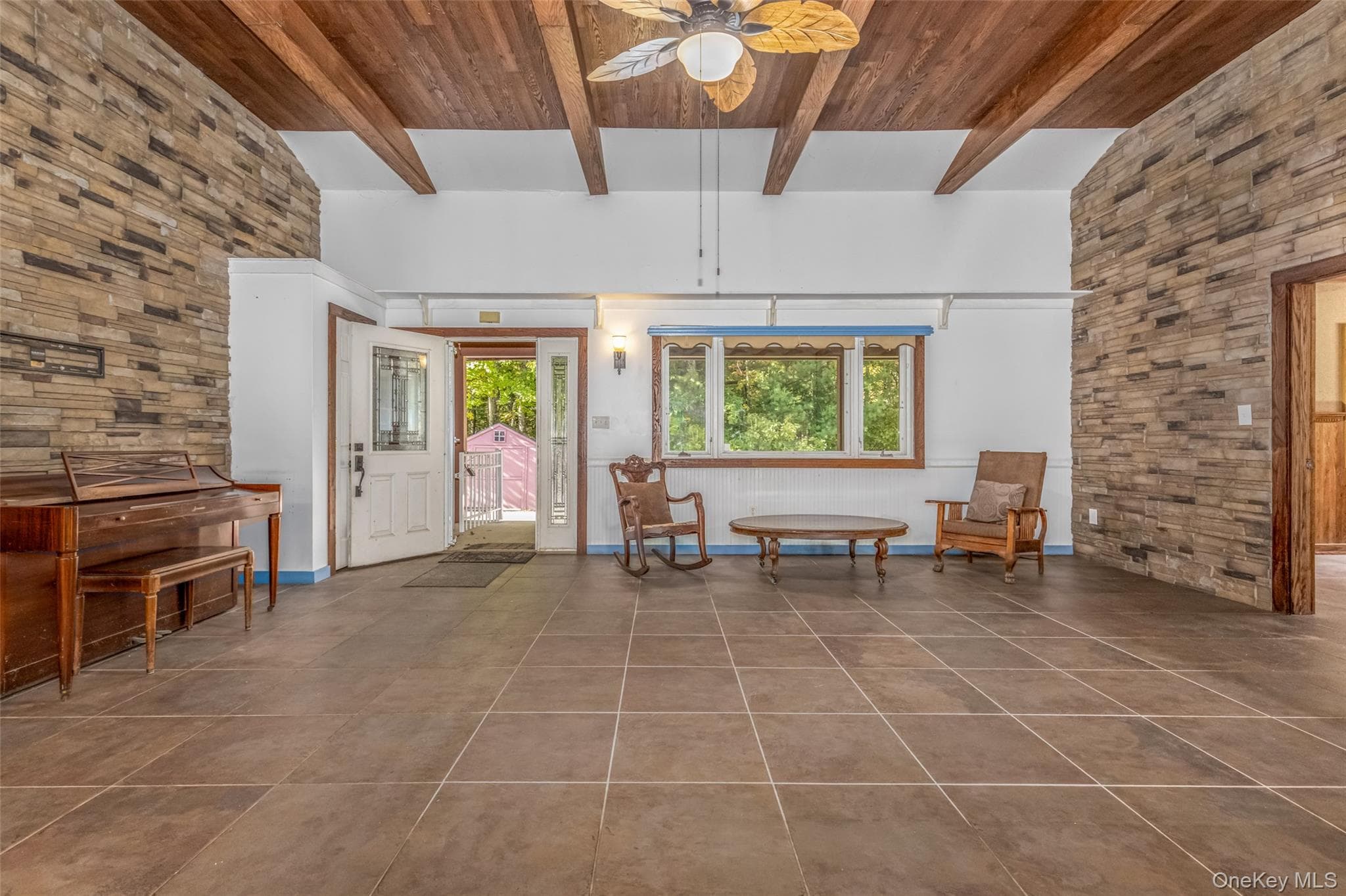 296 Circle Road thumbnail 5