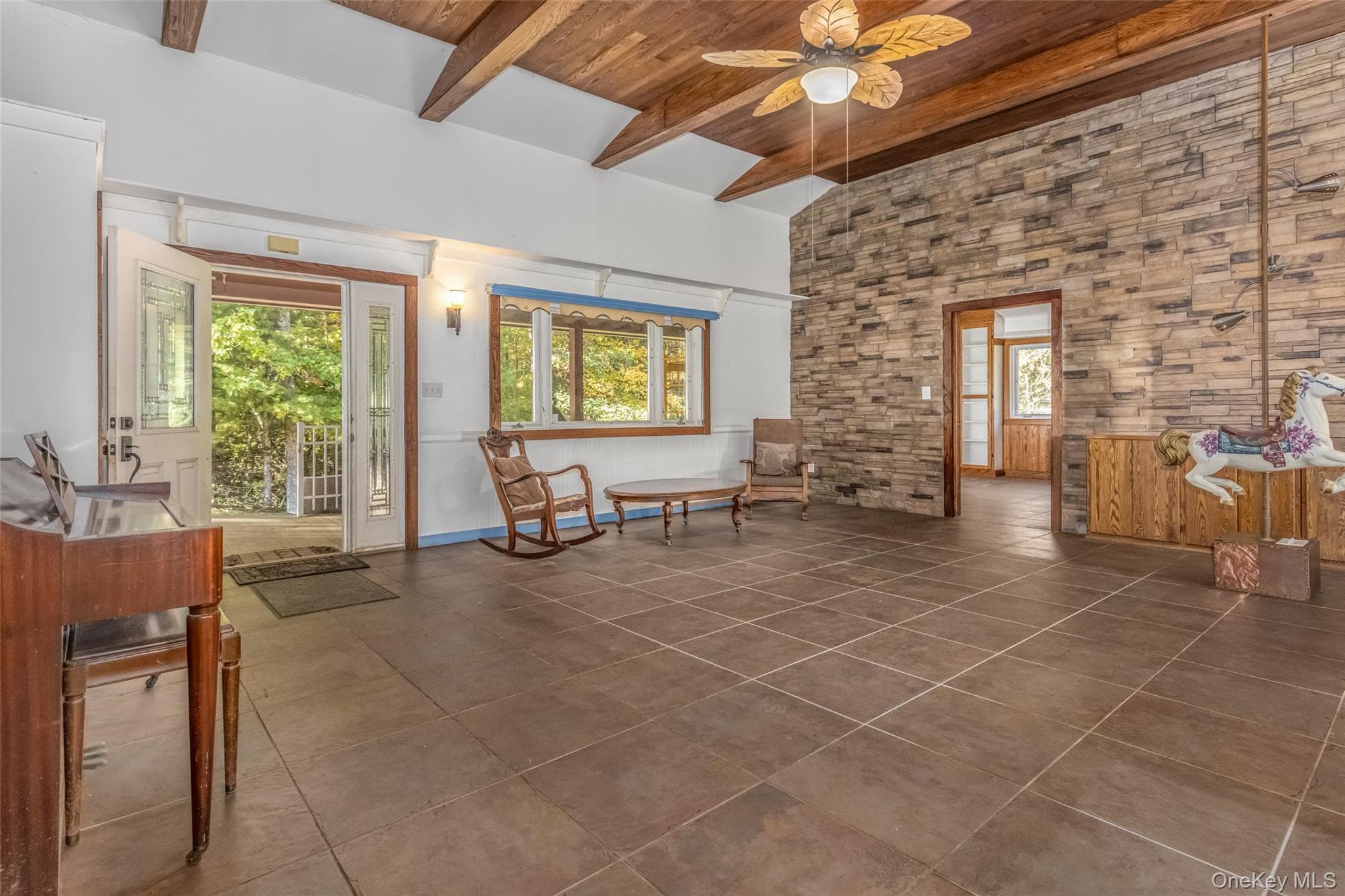 296 Circle Road thumbnail 19