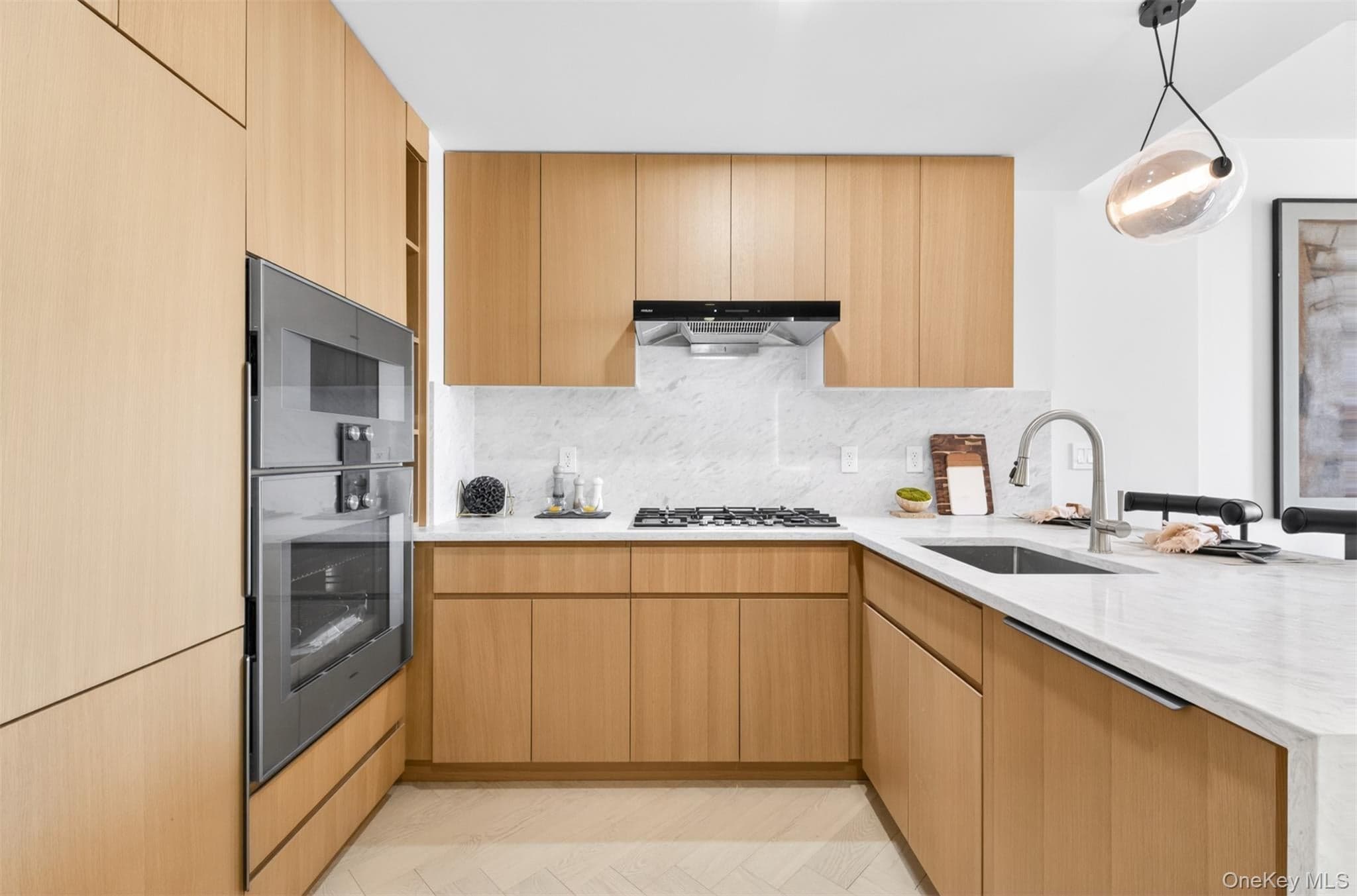 133-25 37th Avenue Unit: 5C thumbnail 3