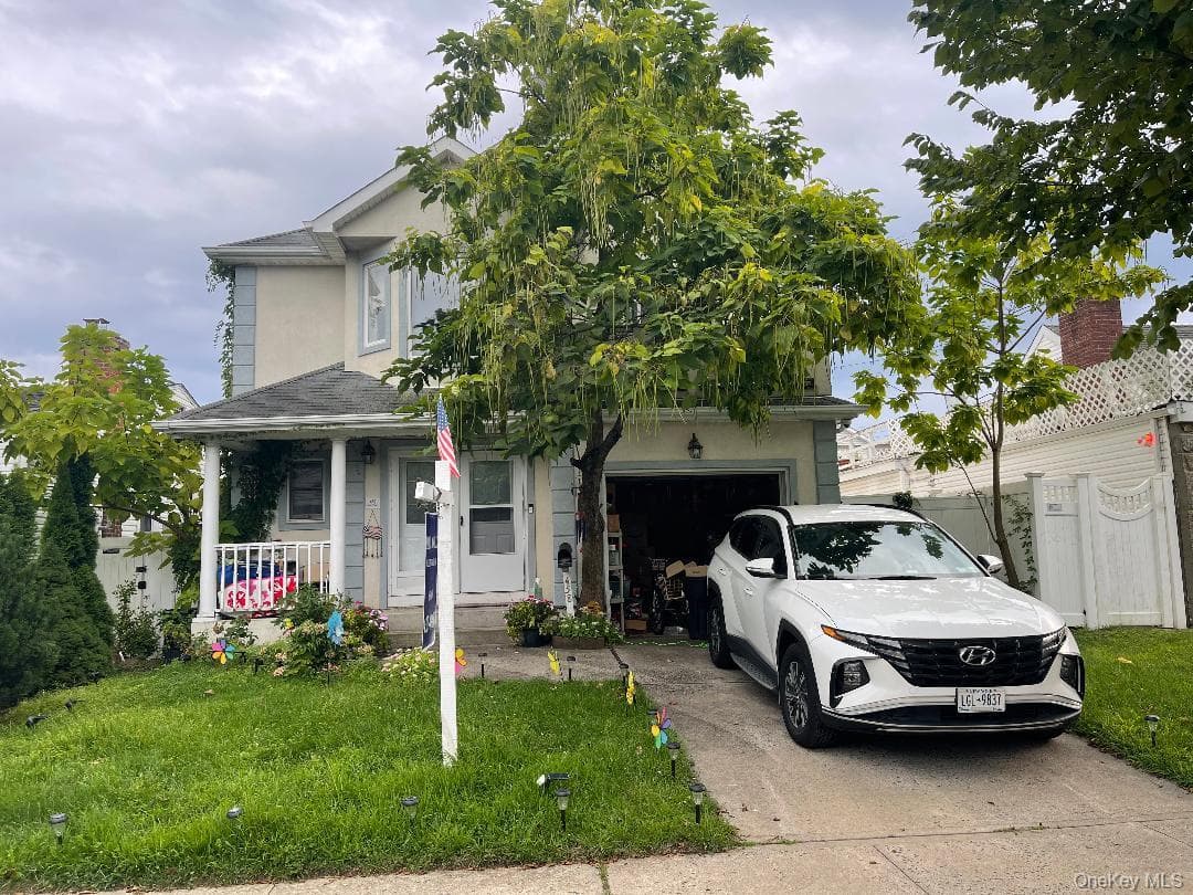 458 E Pine Street photo 1