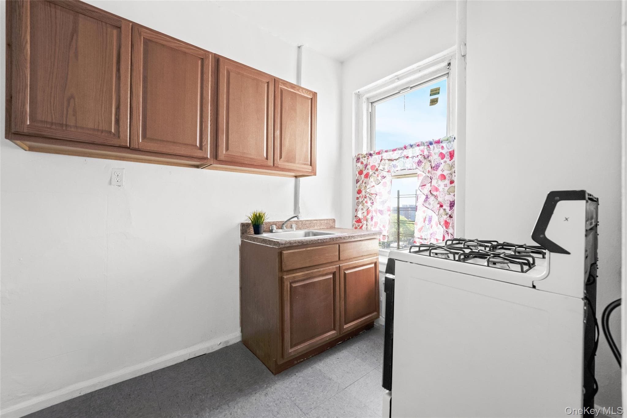 1898 Longfellow Ave Ave Unit: E4 thumbnail 15