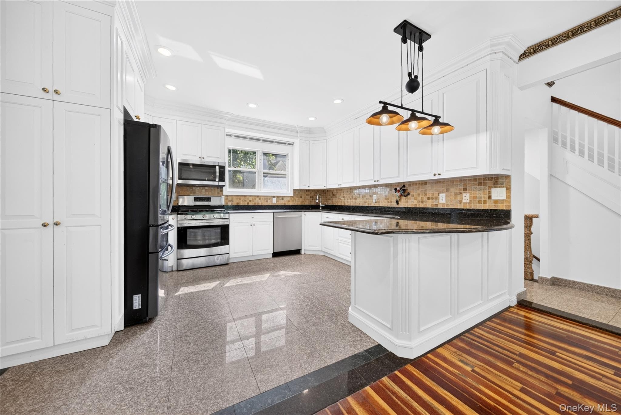 8433 Wareham Place thumbnail 7
