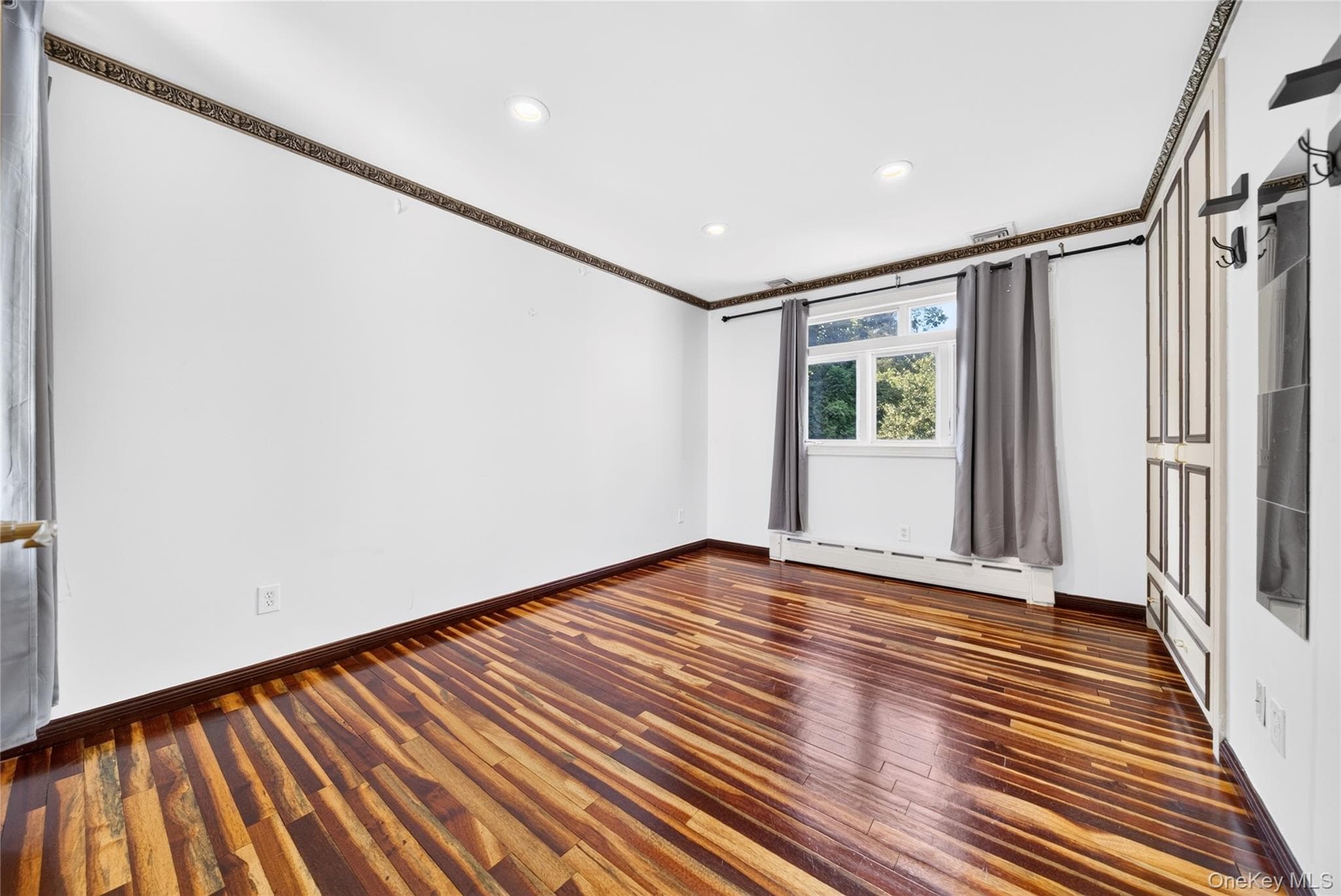 8433 Wareham Place thumbnail 10