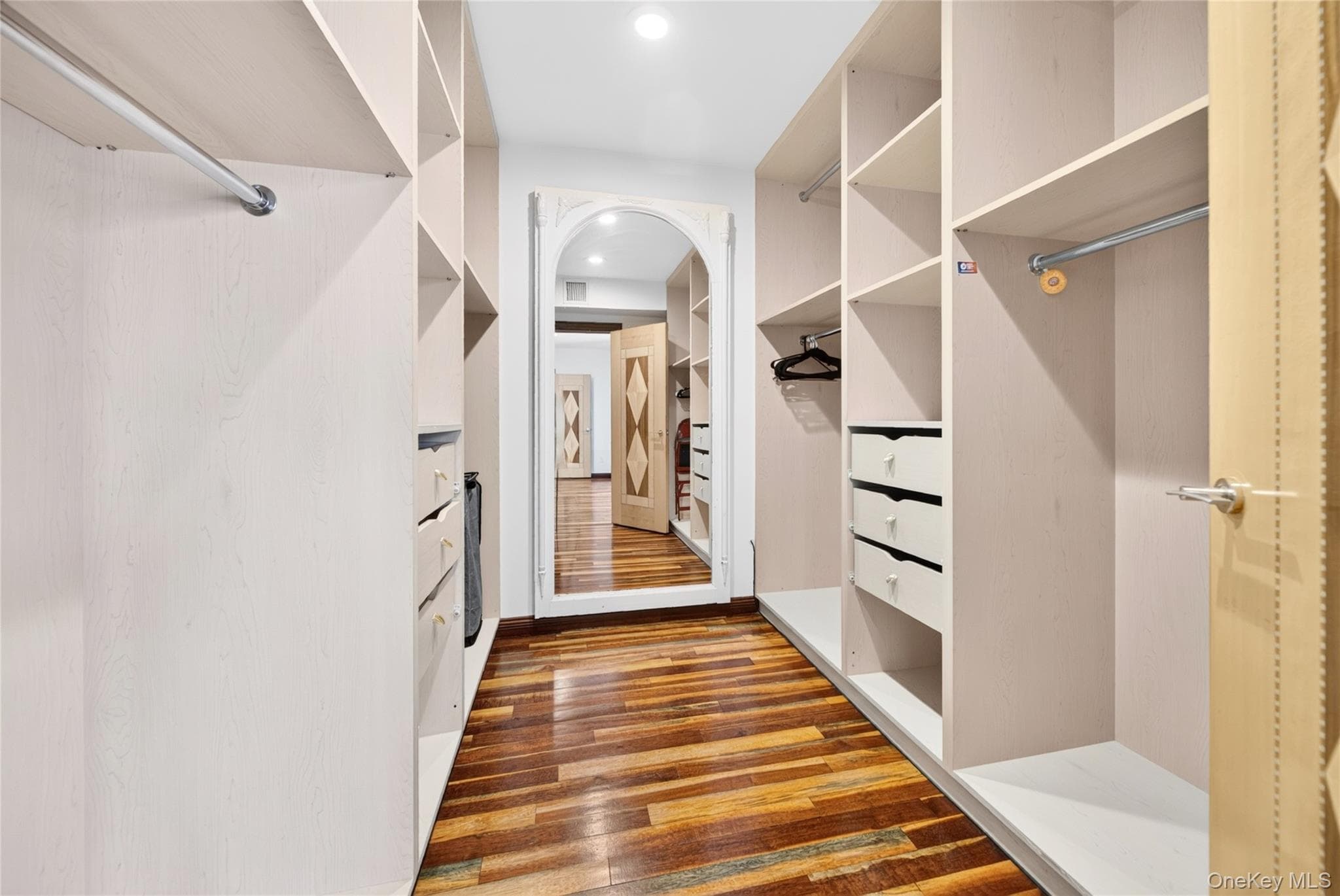 8433 Wareham Place thumbnail 18