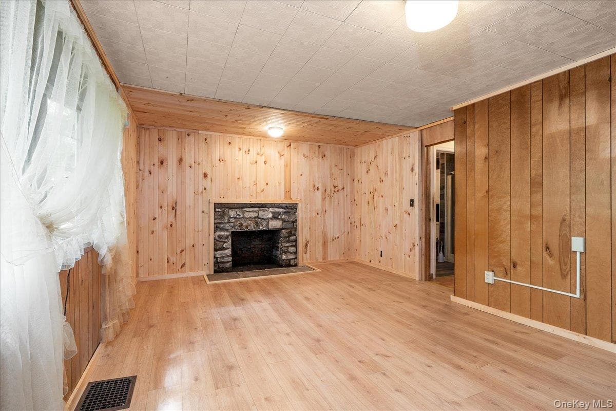 112 Onderdonk Road thumbnail 20