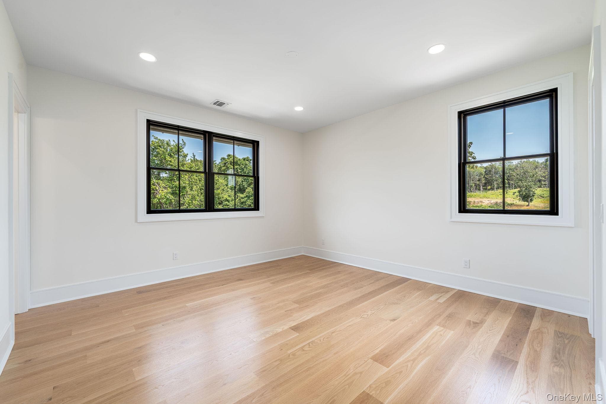 7 Sea Crest Court thumbnail 32