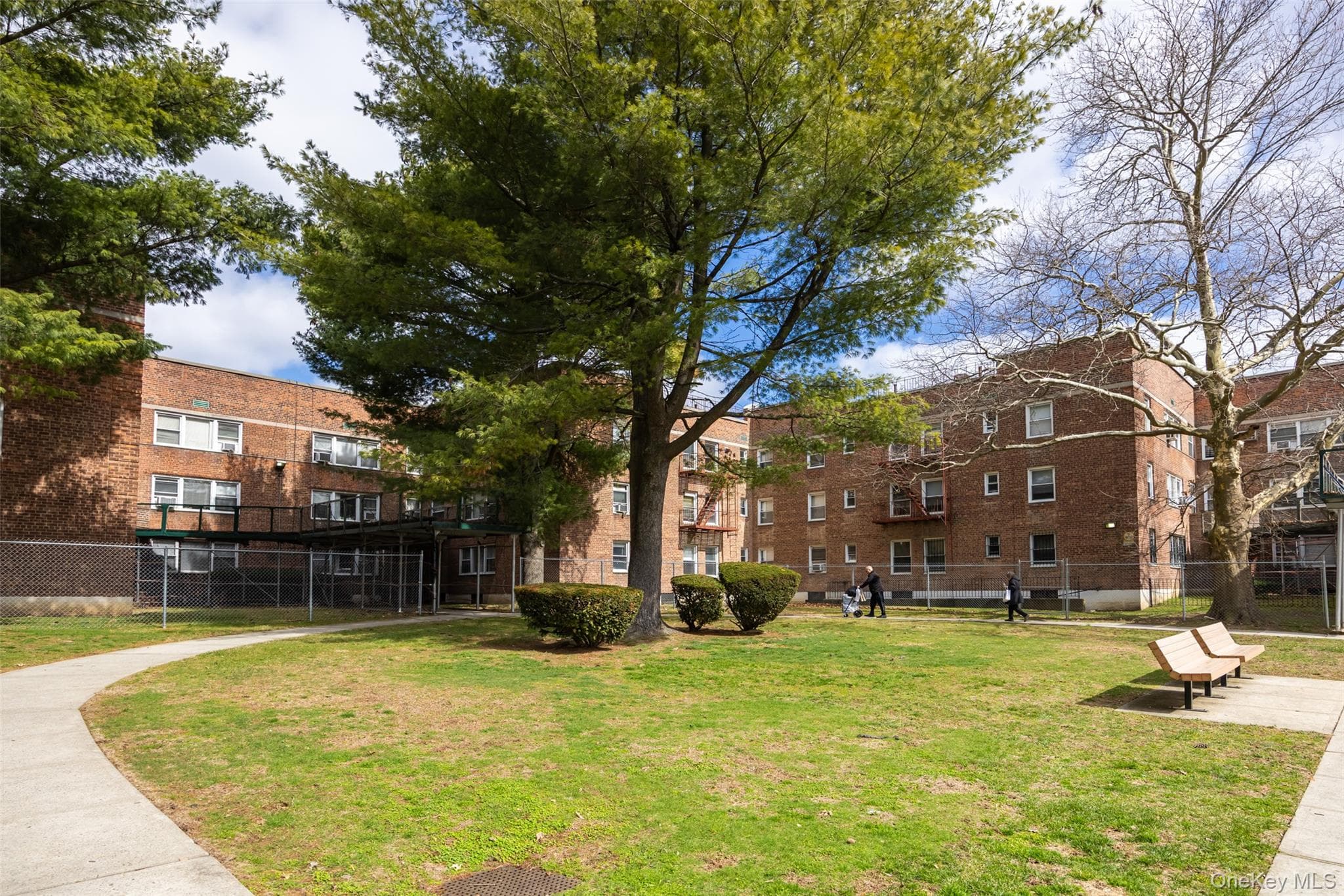69-12 140th Street Unit: 2C, Kew Garden Hills