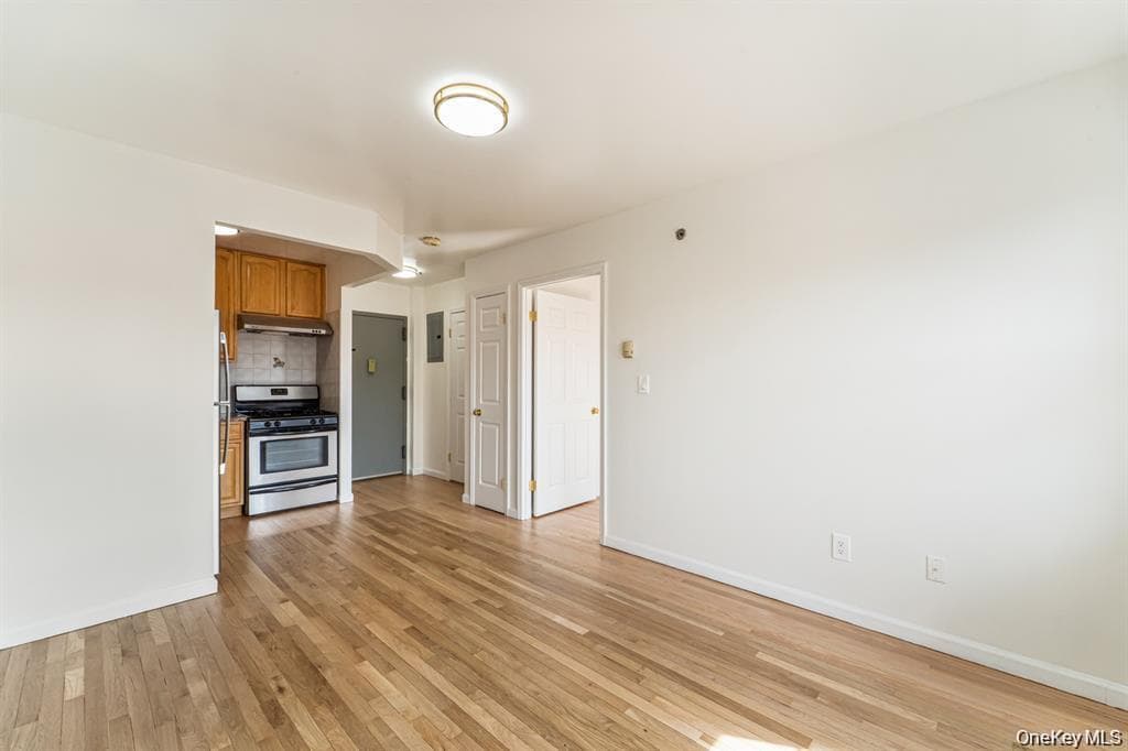41-35 67th Street Unit: 5C thumbnail 5