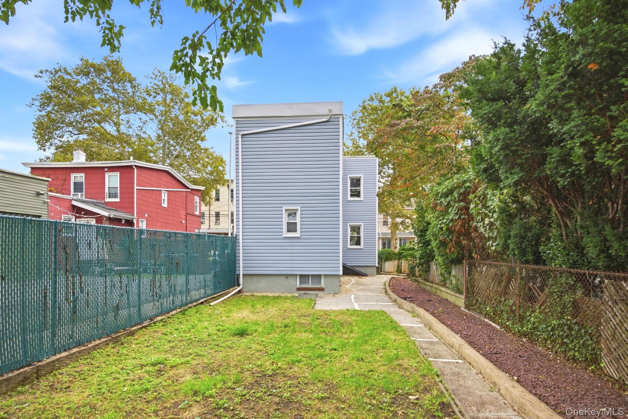 15-32 125th Street thumbnail 22