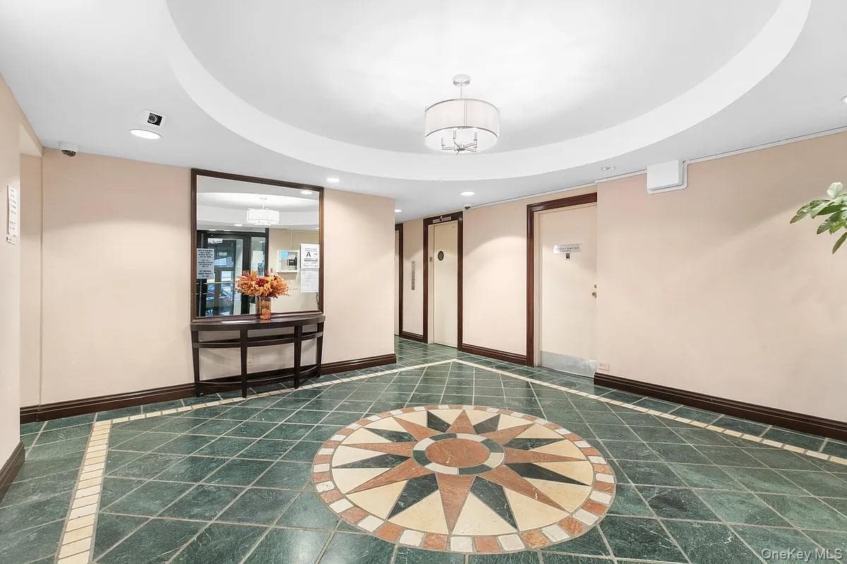 110 E 36th Street Unit: 1E thumbnail 8