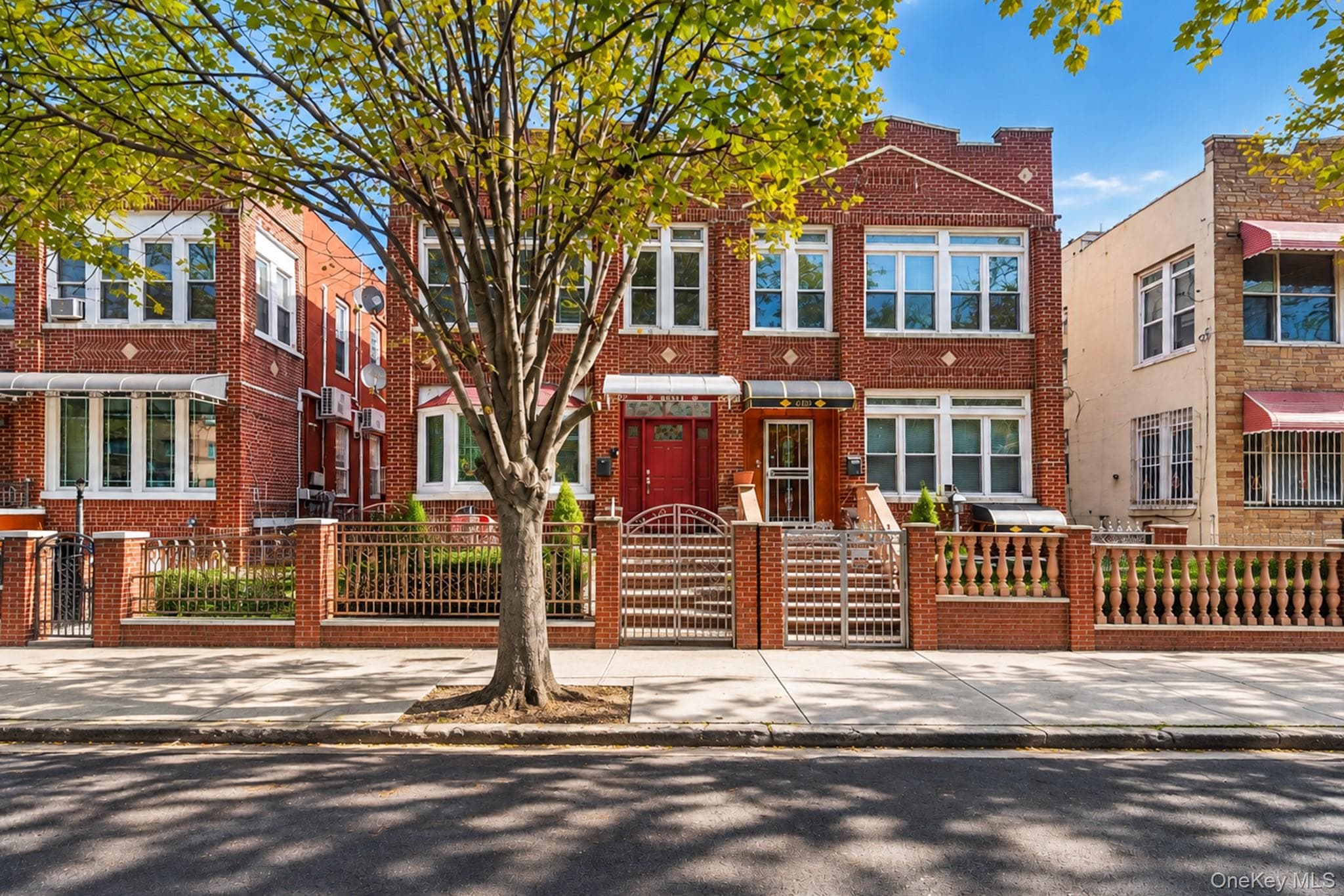 685 Essex Street thumbnail 2