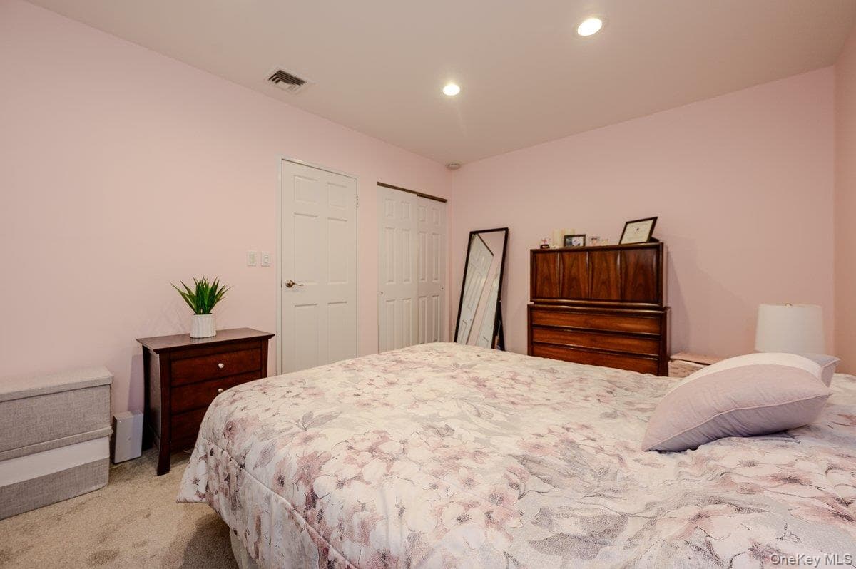 2549 Jerusalem Avenue Unit: 2R thumbnail 5