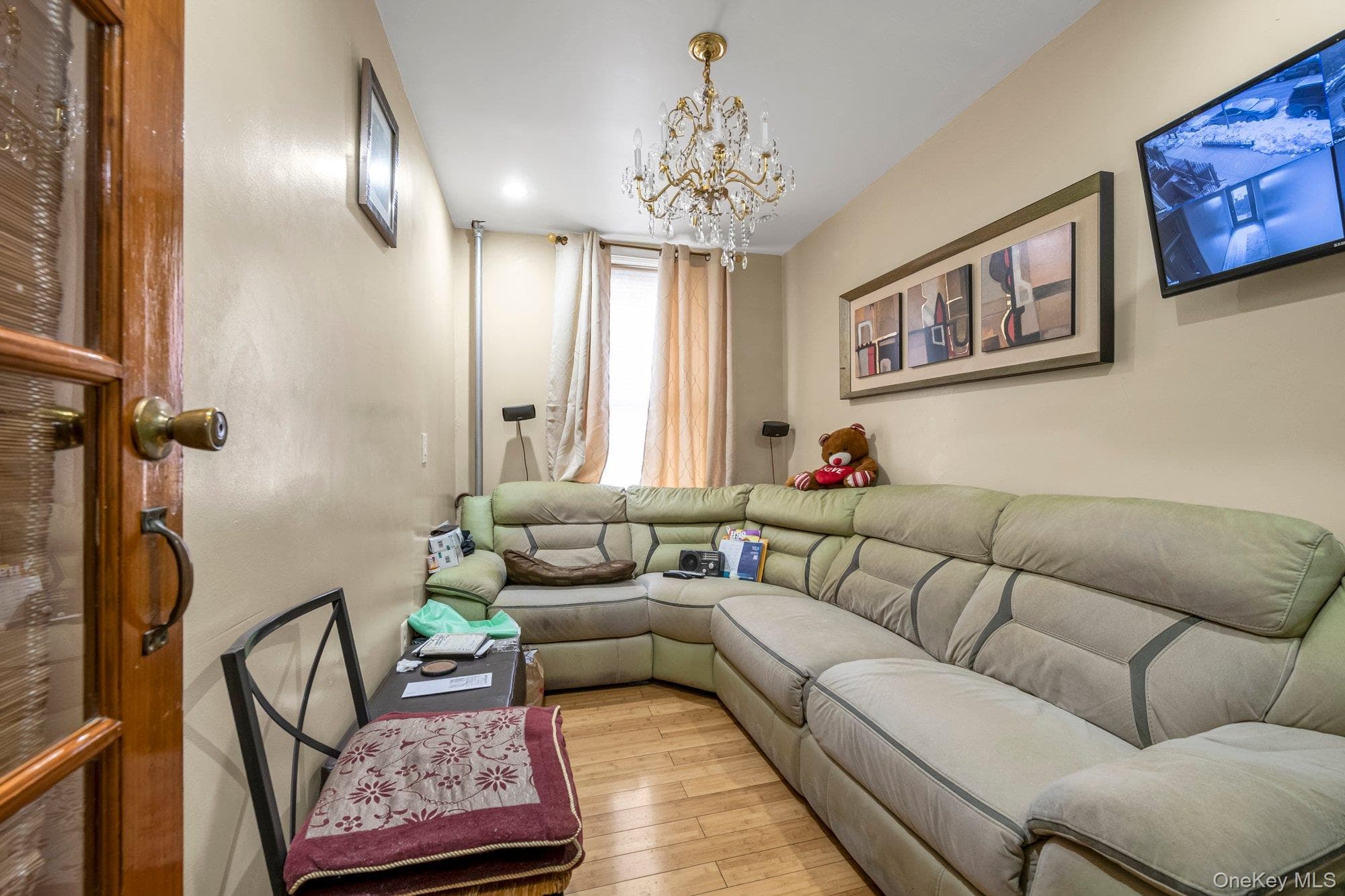 2539 Church Avenue thumbnail 8
